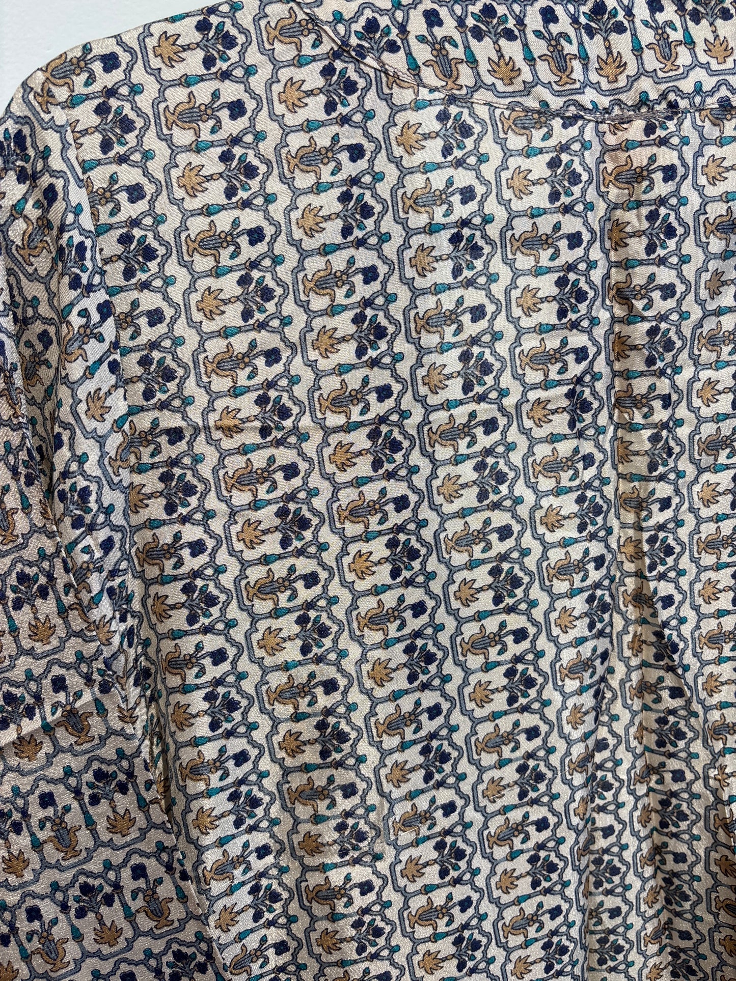 Recycled silk kimono lang