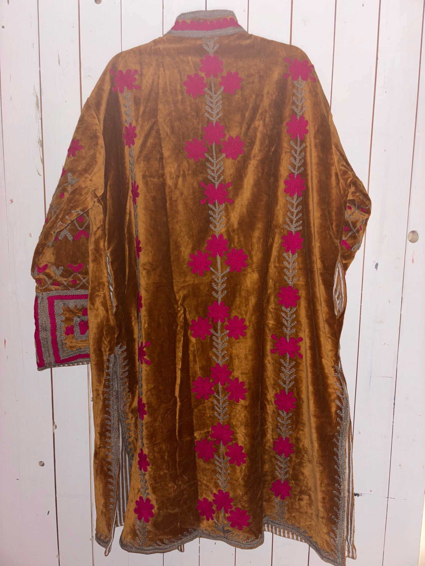 Lange suzani jas cognac2