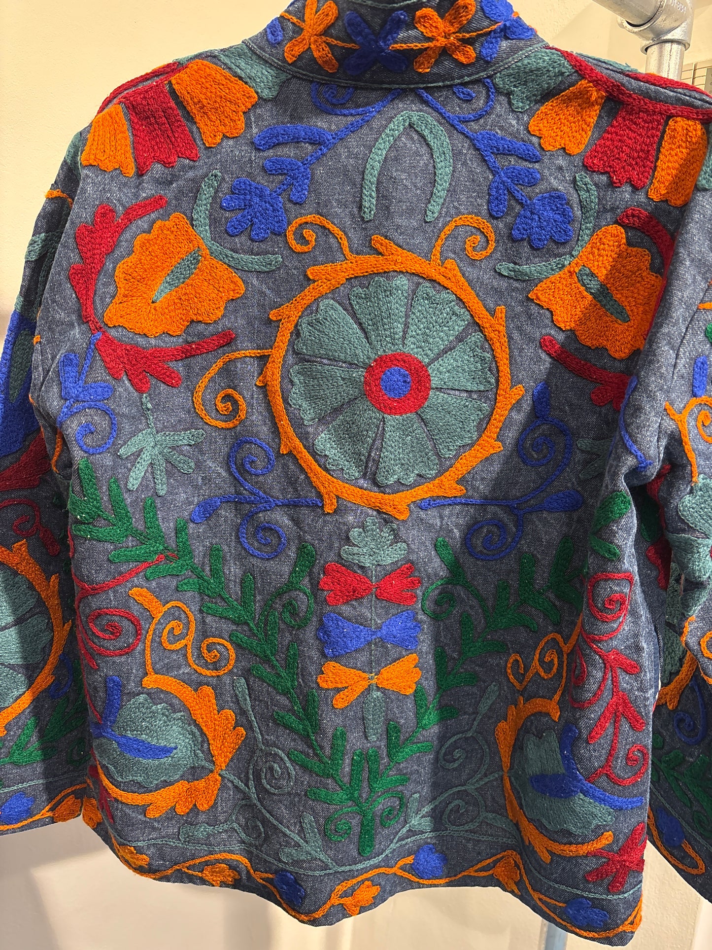 Denim suzani jas kort