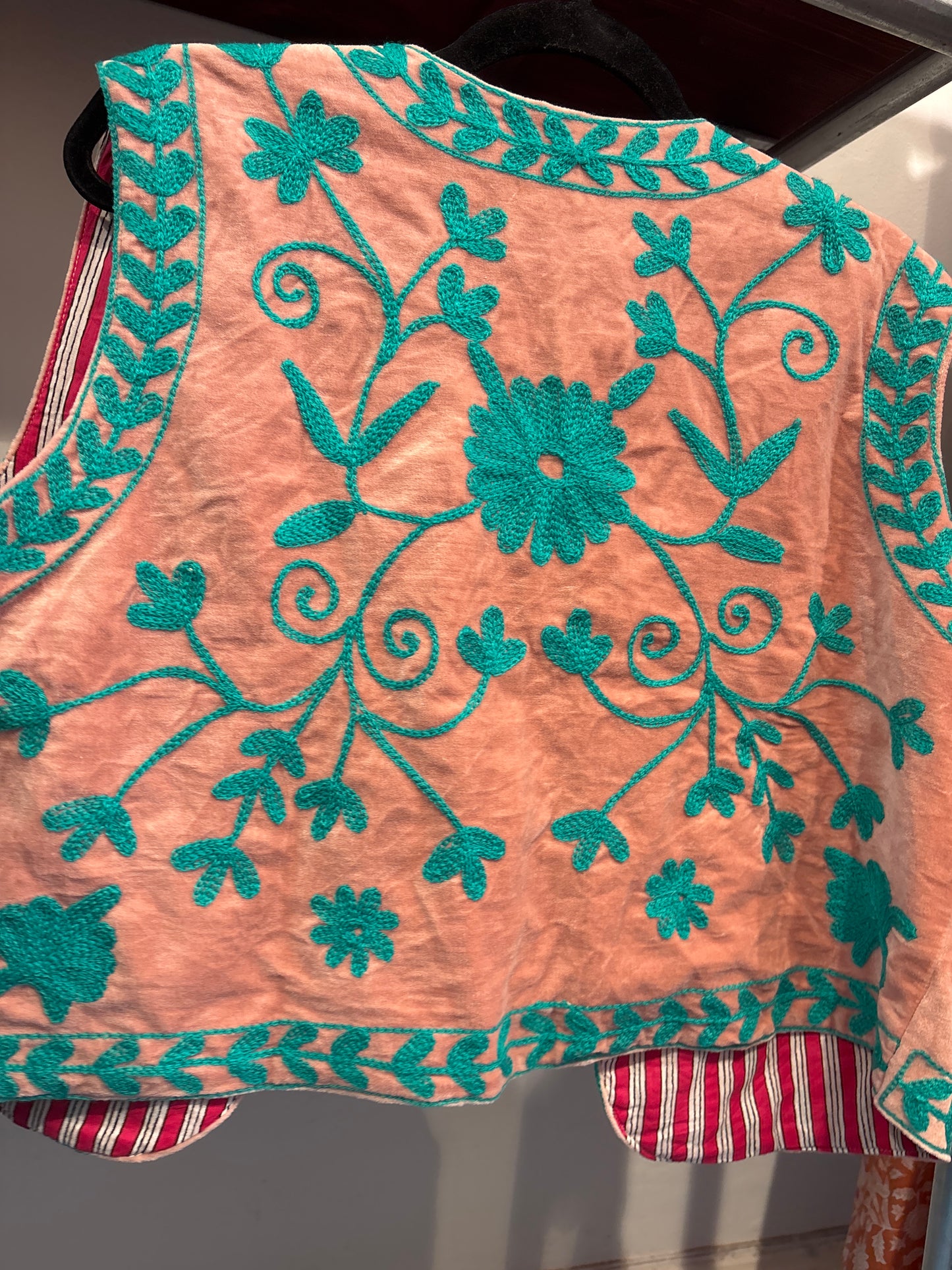Gilet fluweel suzani