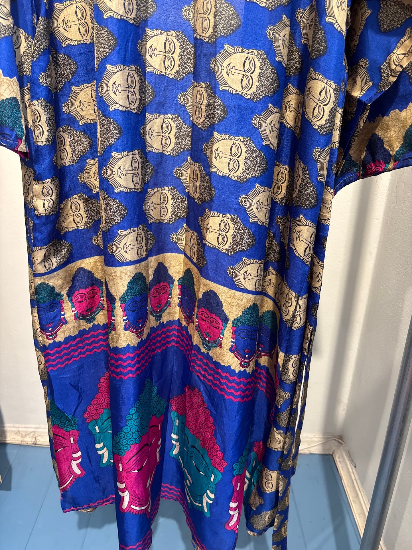 Recycled silk kimono lang