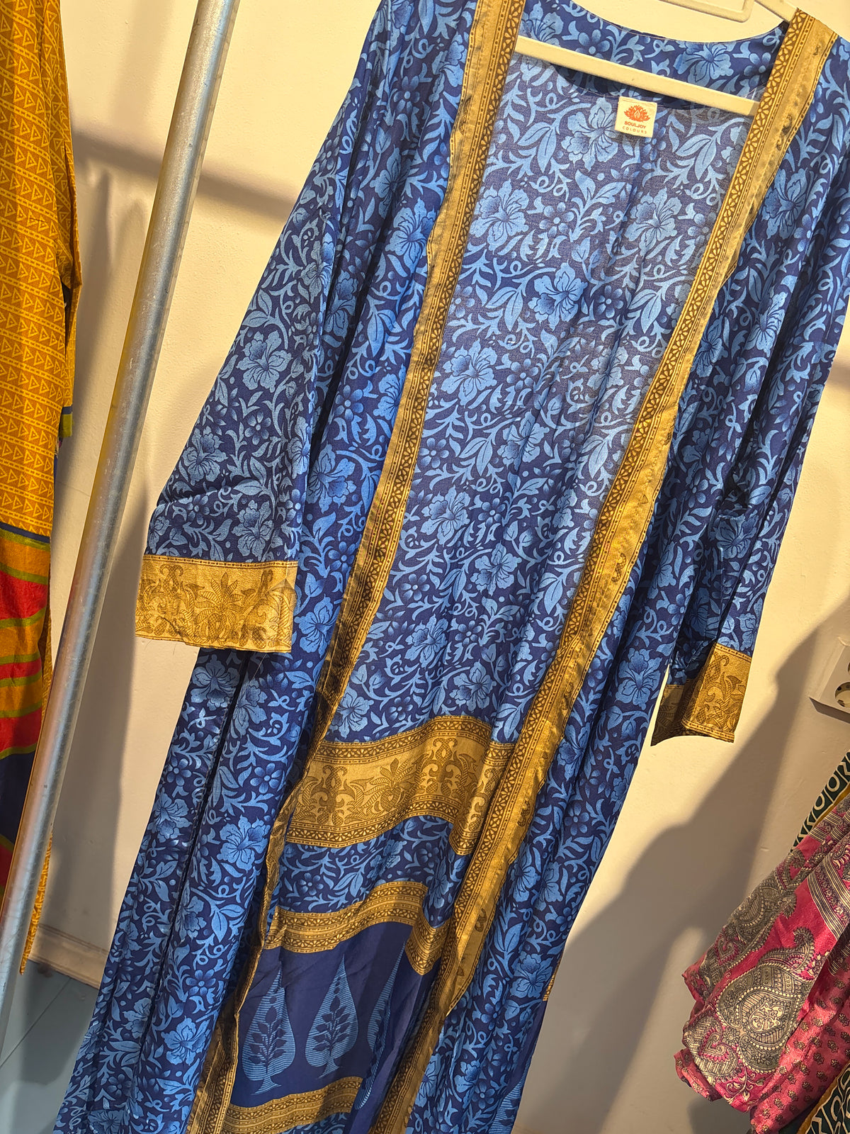 Recycled silk kimono lang