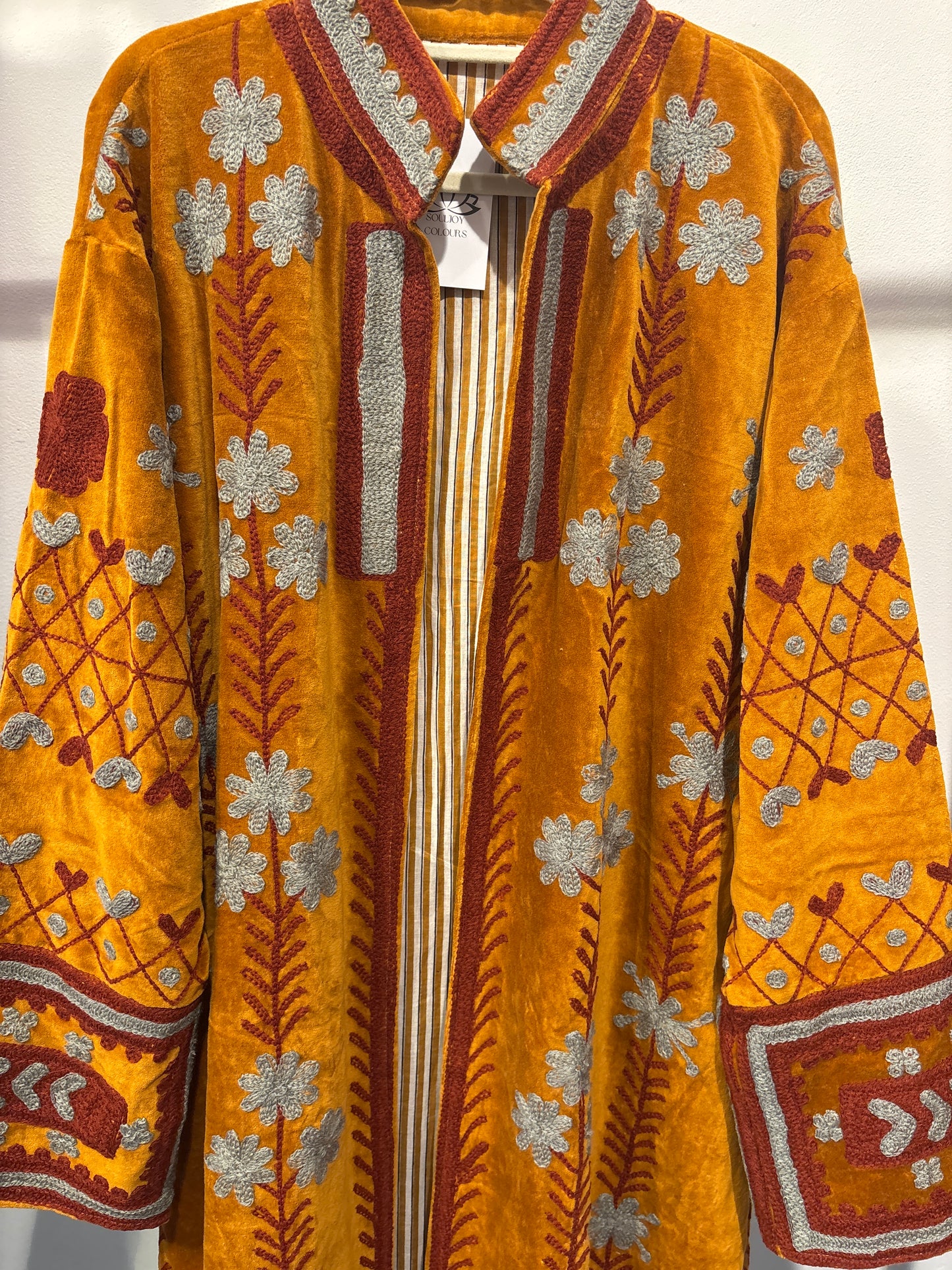 Lange suzani jas