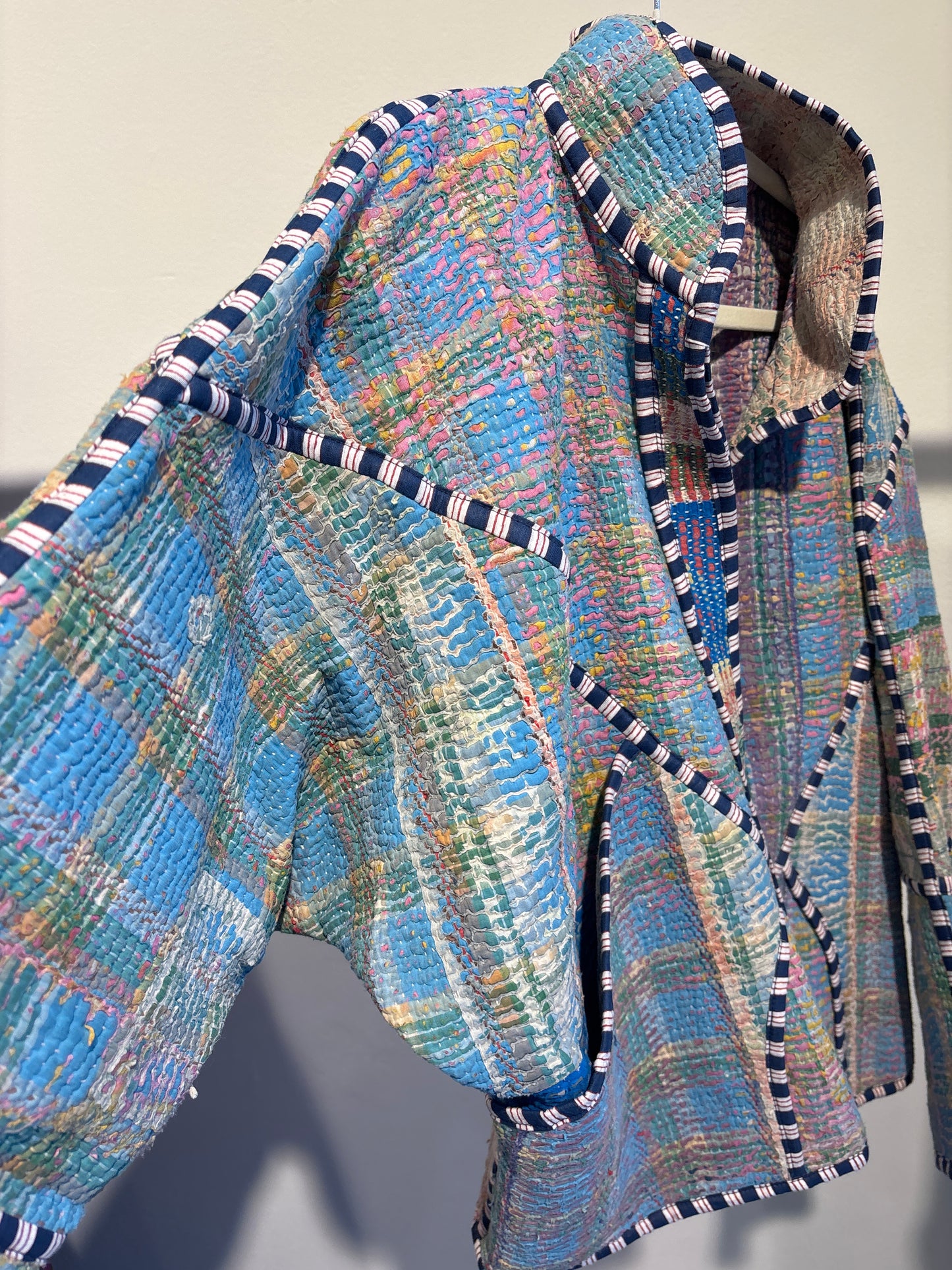 Kantha jas kort- 2 kanten