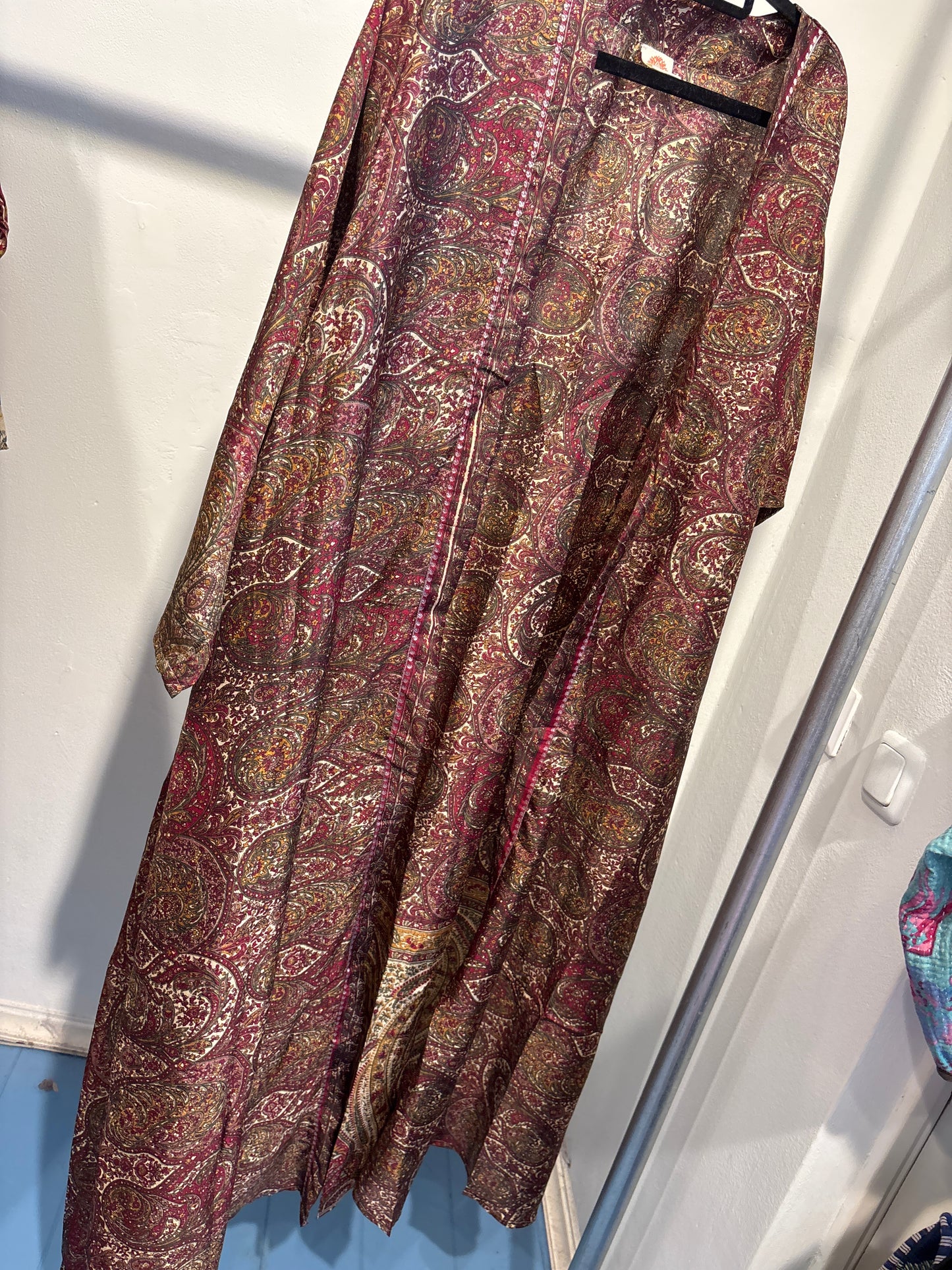 Recycled silk kimono lang