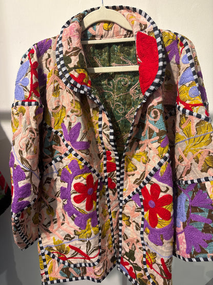 Kantha suzani jas kort, 2 kanten