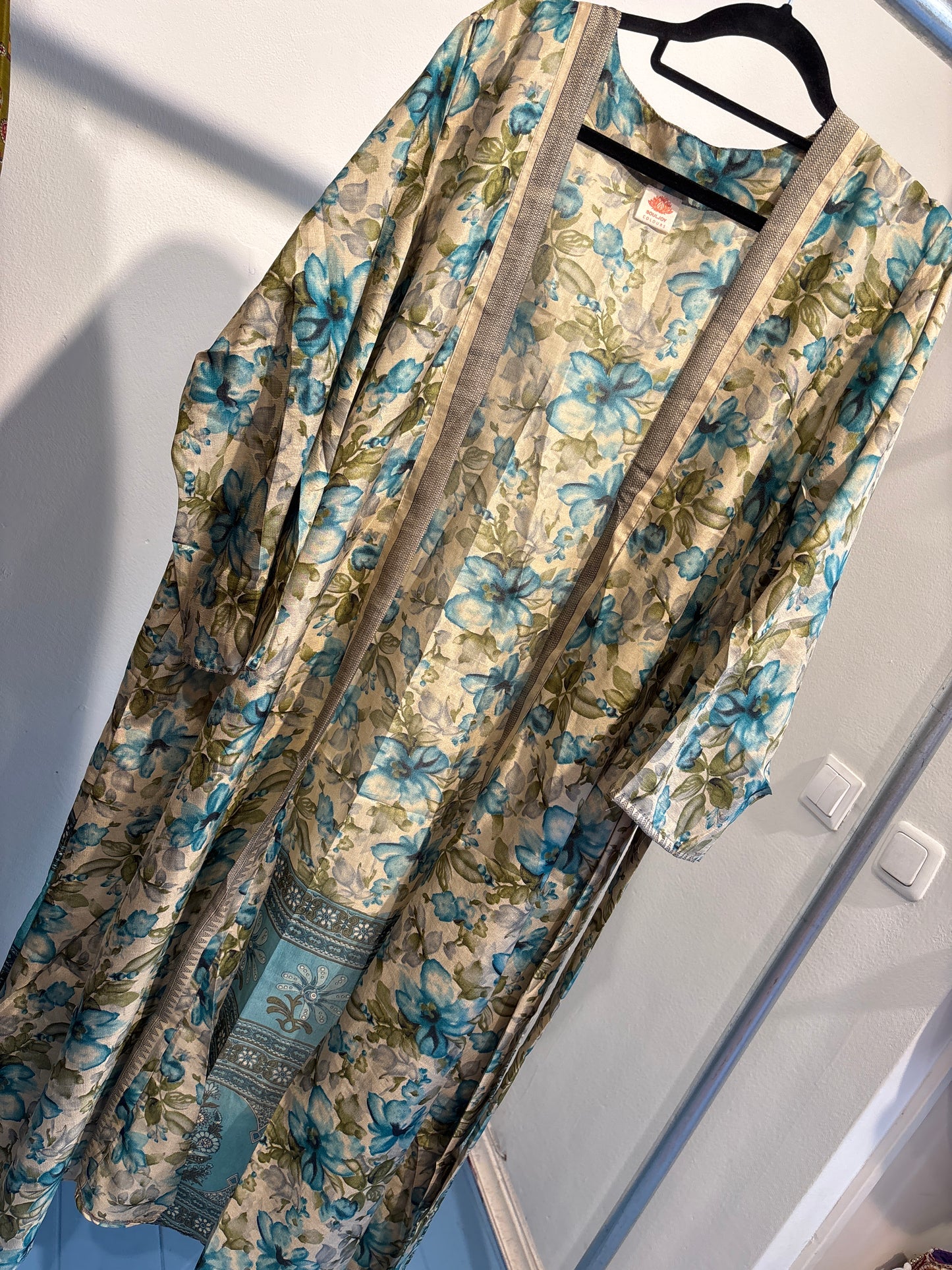 Recycled silk kimono lang