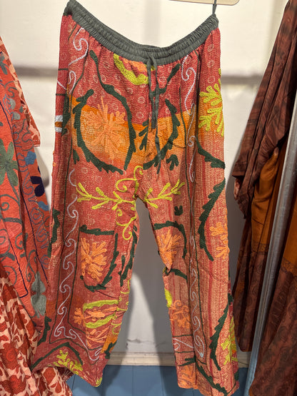 Suzani Broek