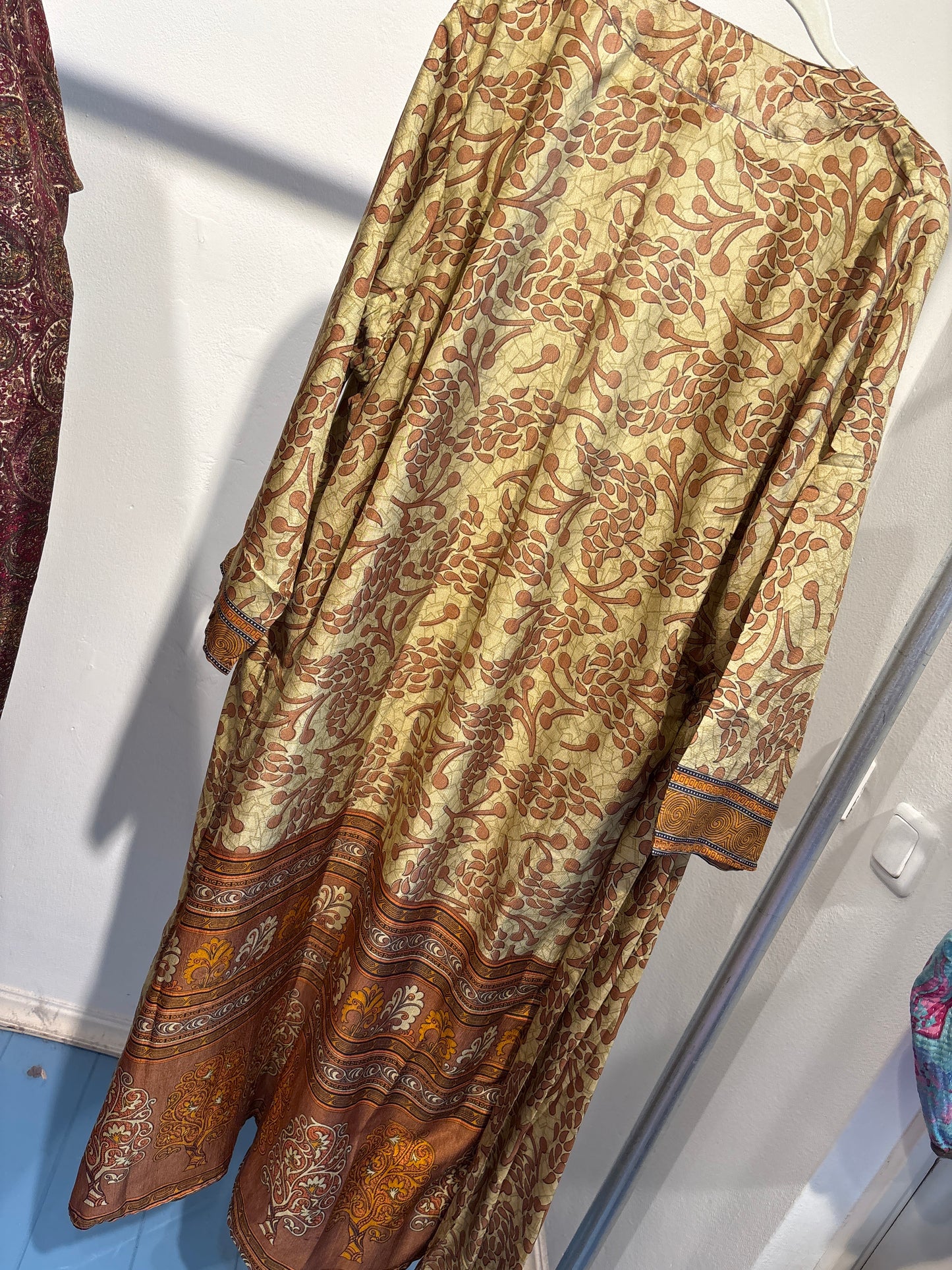 Recycled silk kimono lang