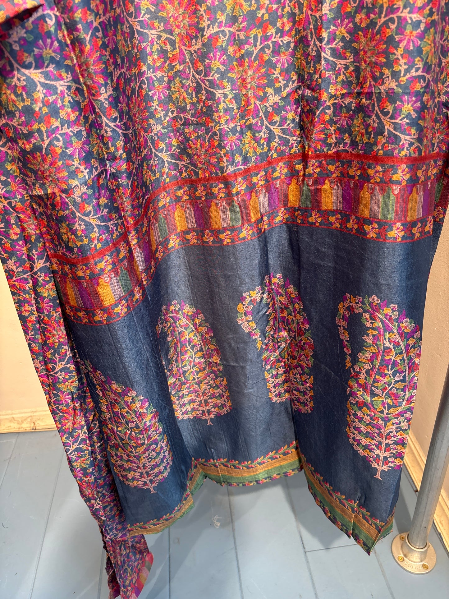 Recycled silk kimono lang