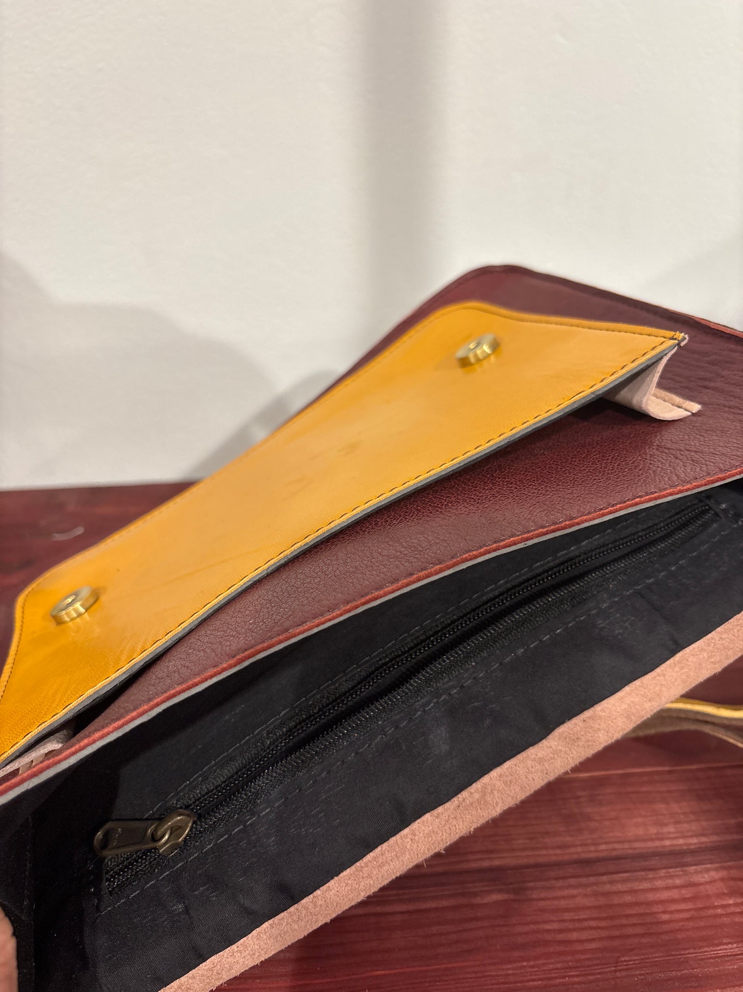 Tas van recycled leer