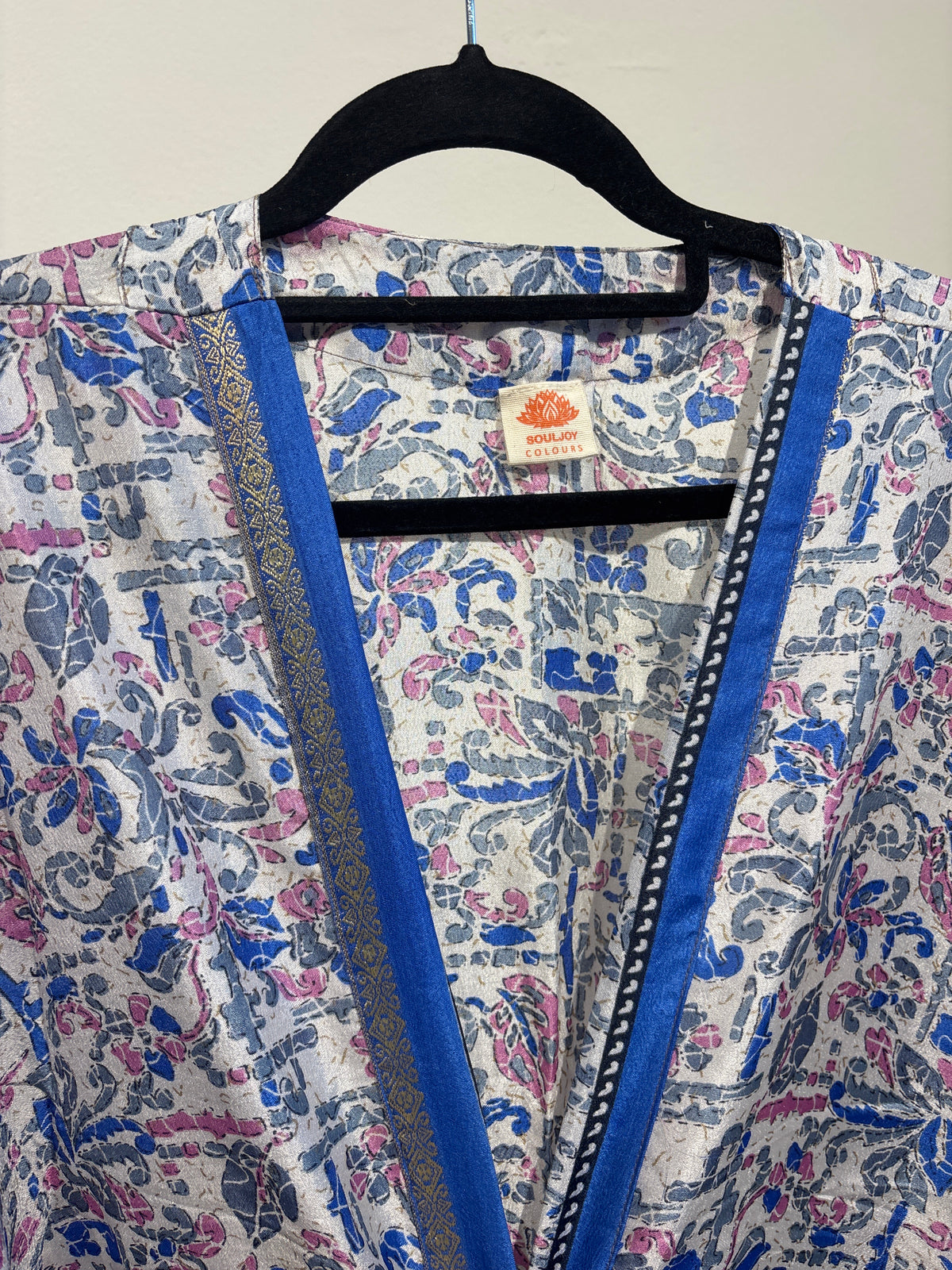 Recycled silk kimono lang