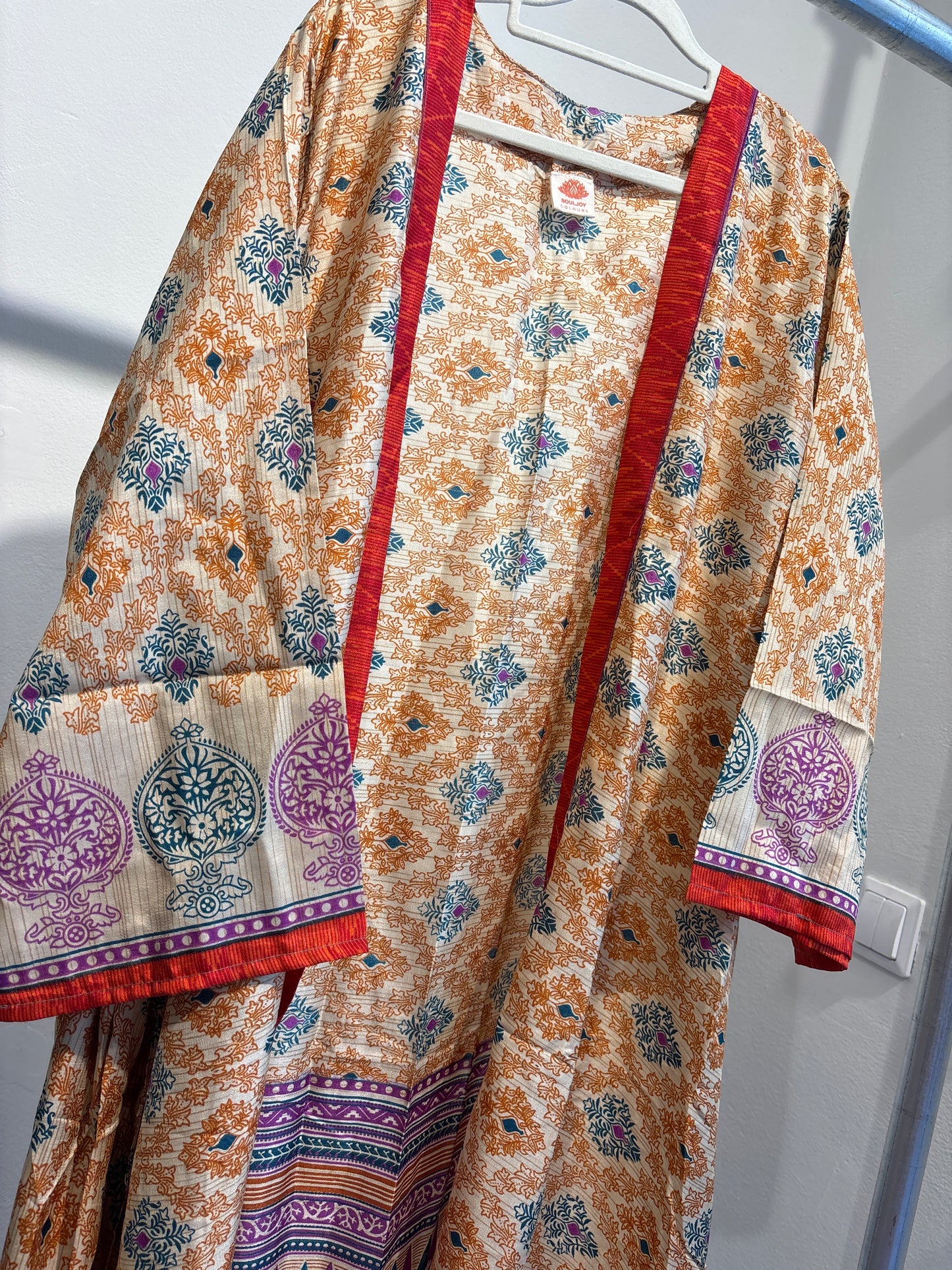 Recycled silk kimono lang