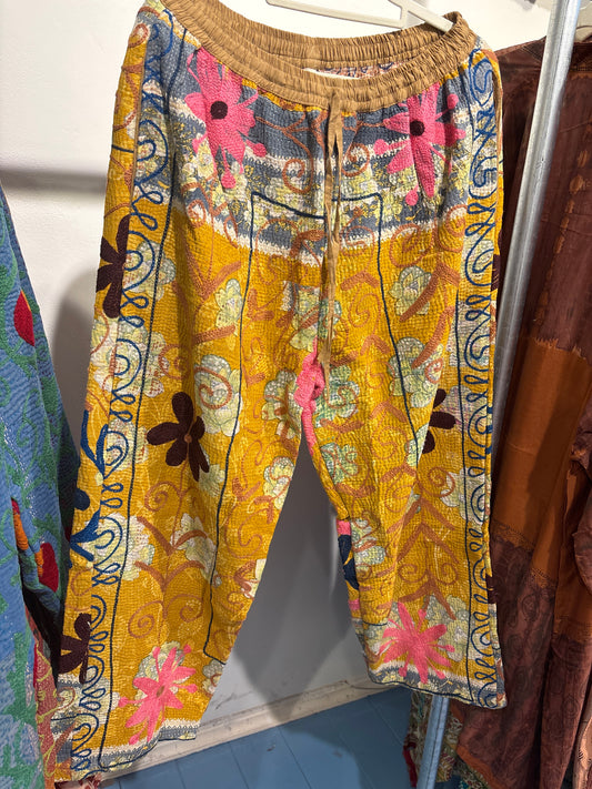 Suzani Broek