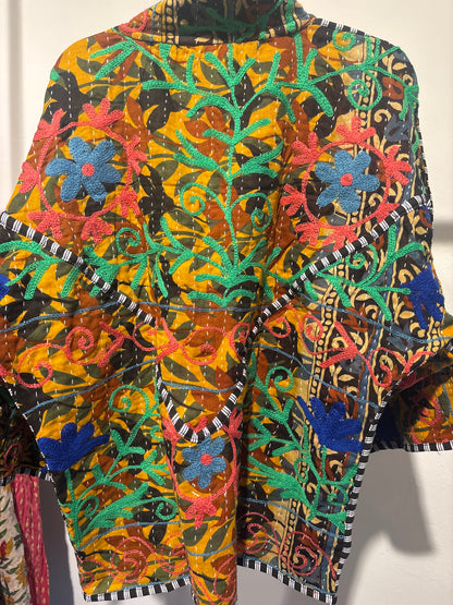 Kantha suzani jas kort, 2 kanten