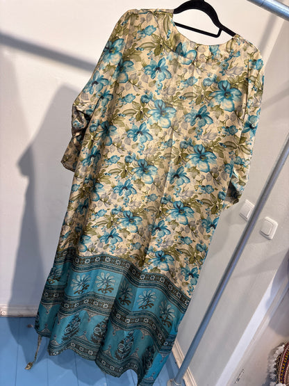 Recycled silk kimono lang