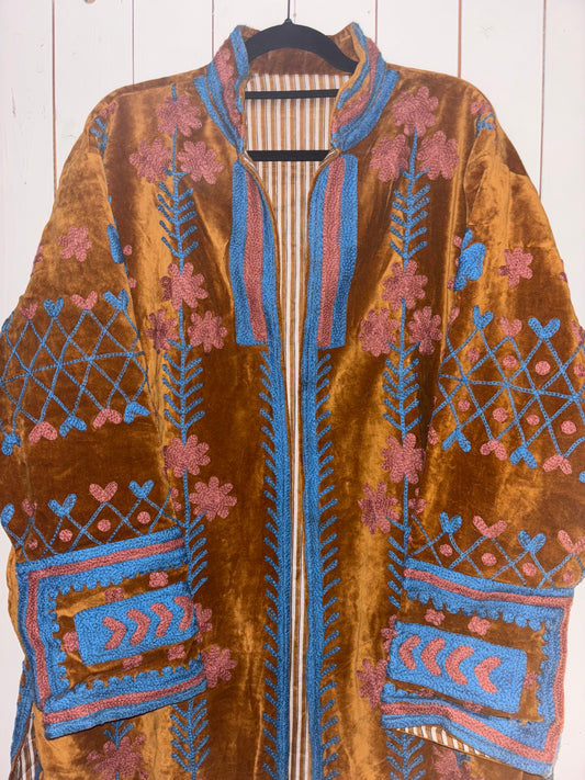 Lange suzani jas cognac1