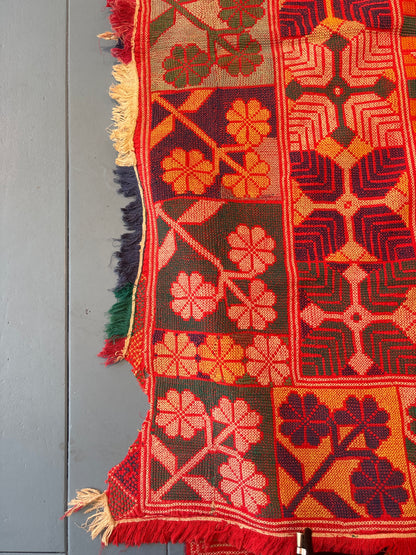 Handgemaakt kanthakleed (145x 205 cm) ! Met foutje!
