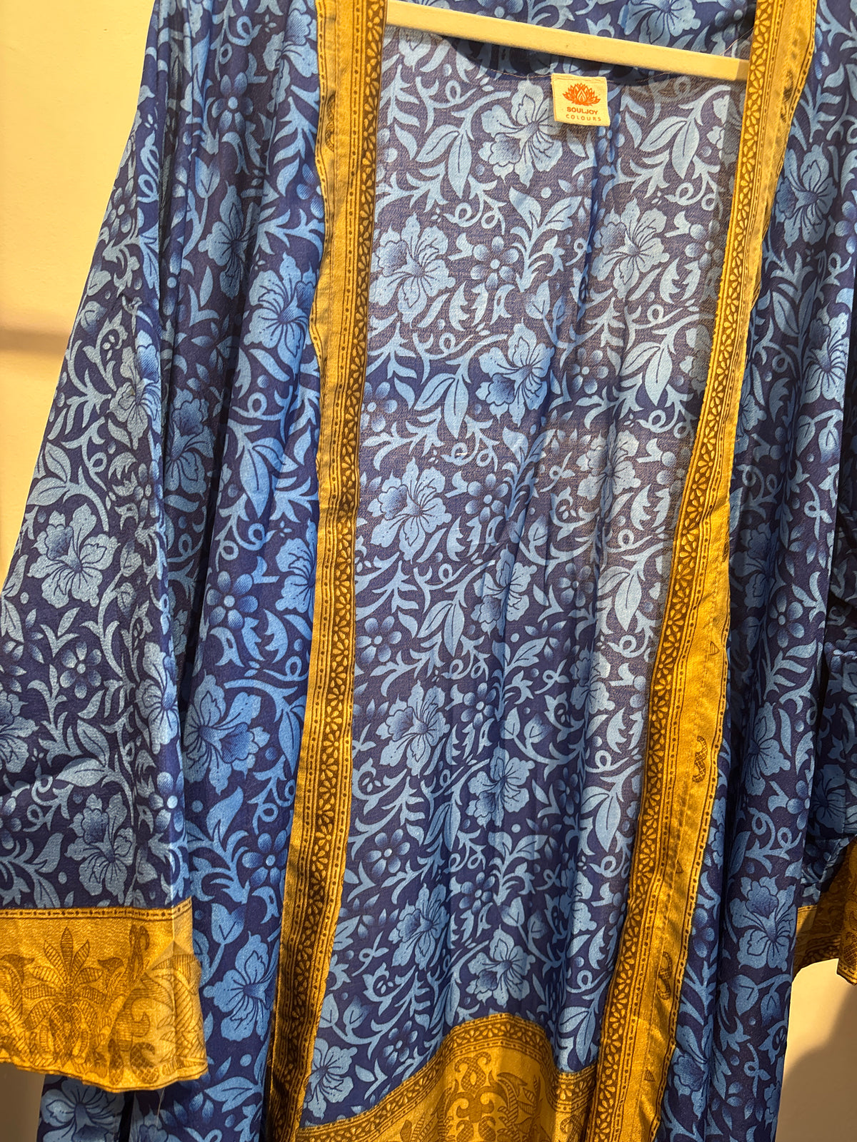 Recycled silk kimono lang