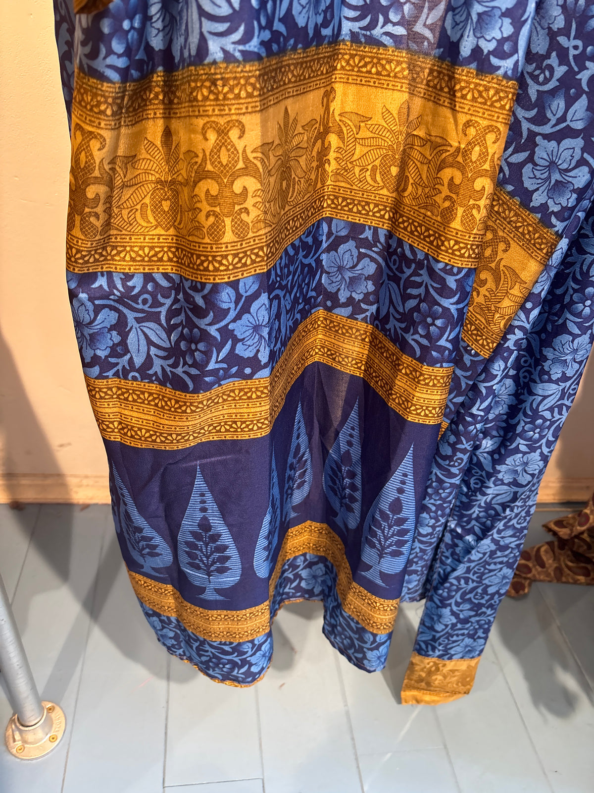 Recycled silk kimono lang