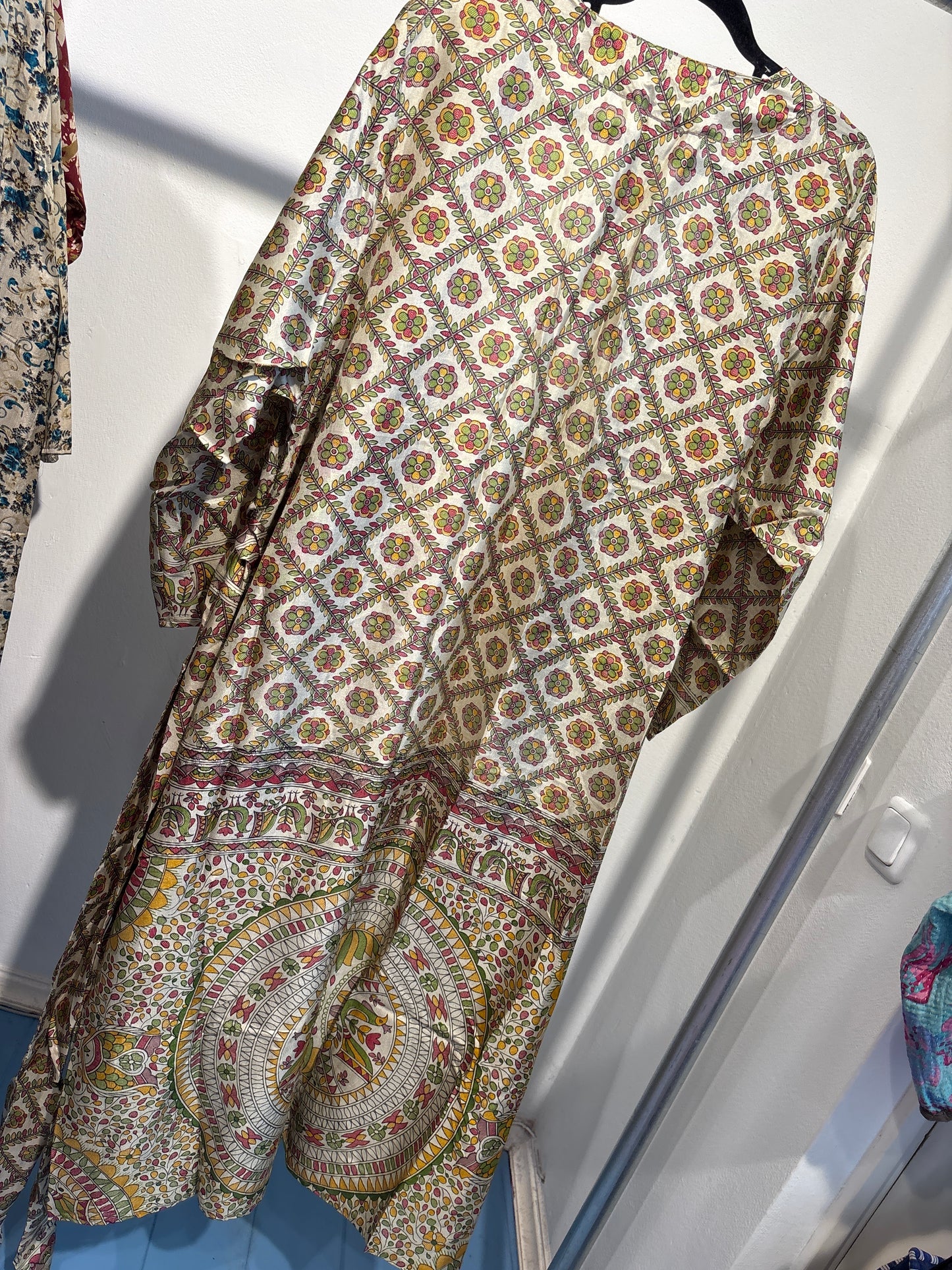 Recycled silk kimono lang
