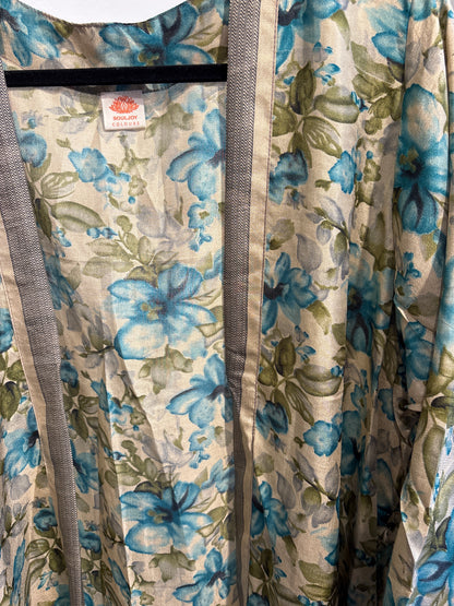 Recycled silk kimono lang