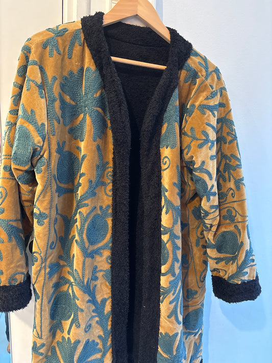 Suzani jas lang met teddy