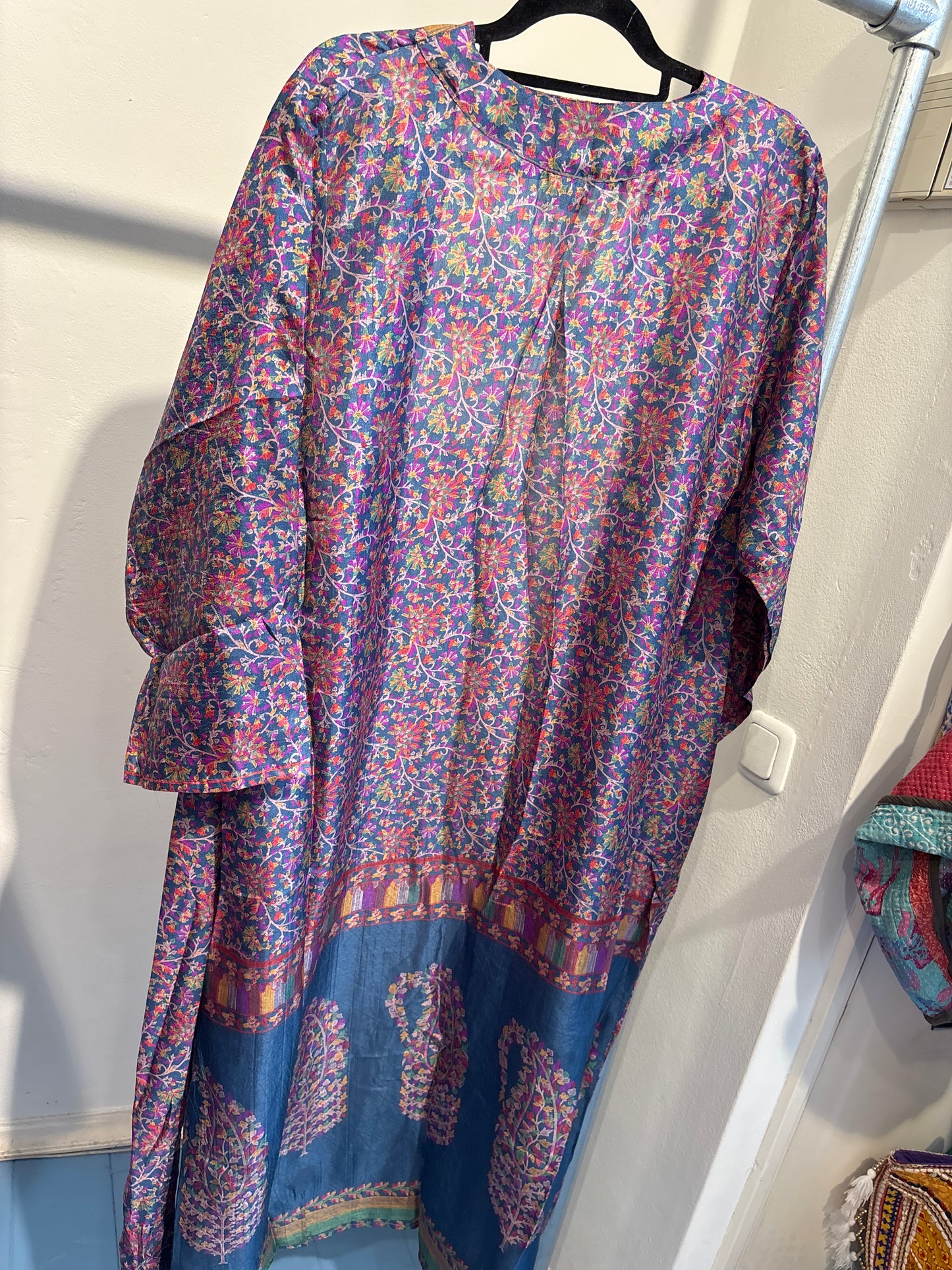 Recycled silk kimono lang