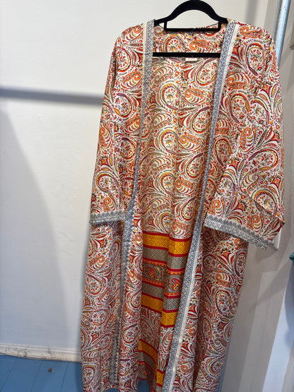 Recycled silk kimono lang