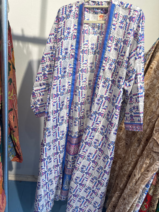 Recycled silk kimono lang