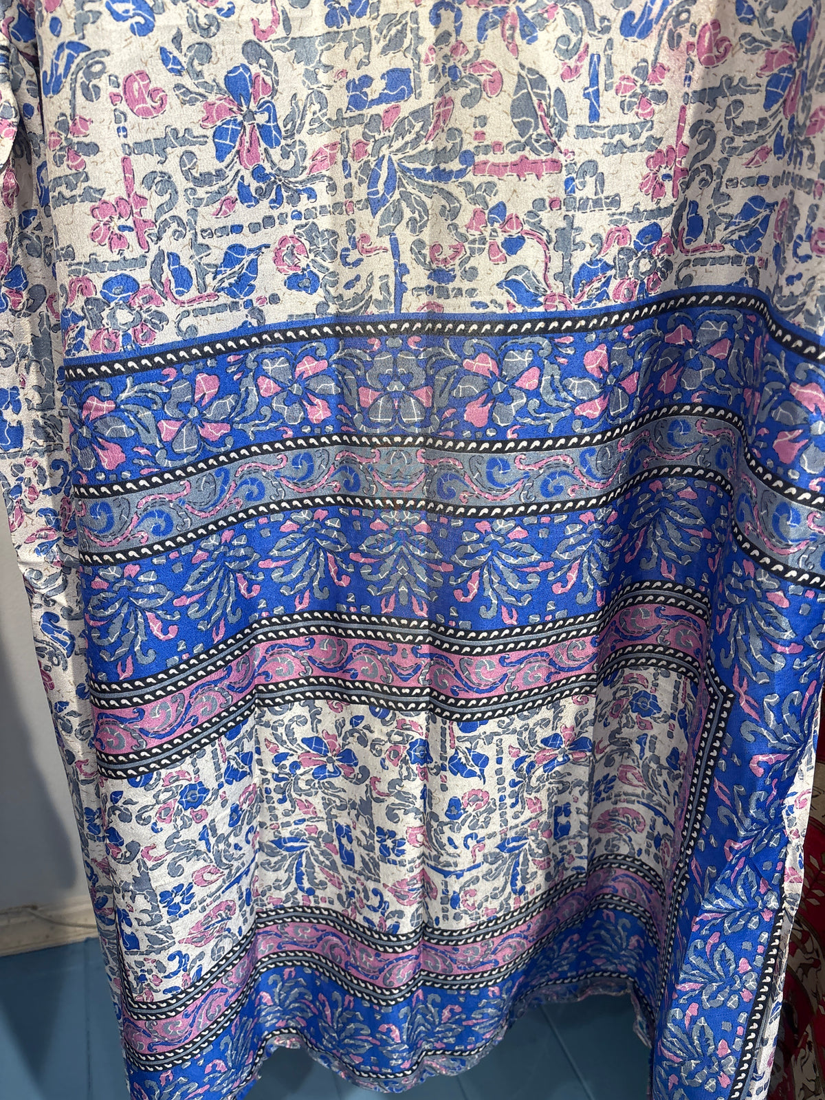 Recycled silk kimono lang
