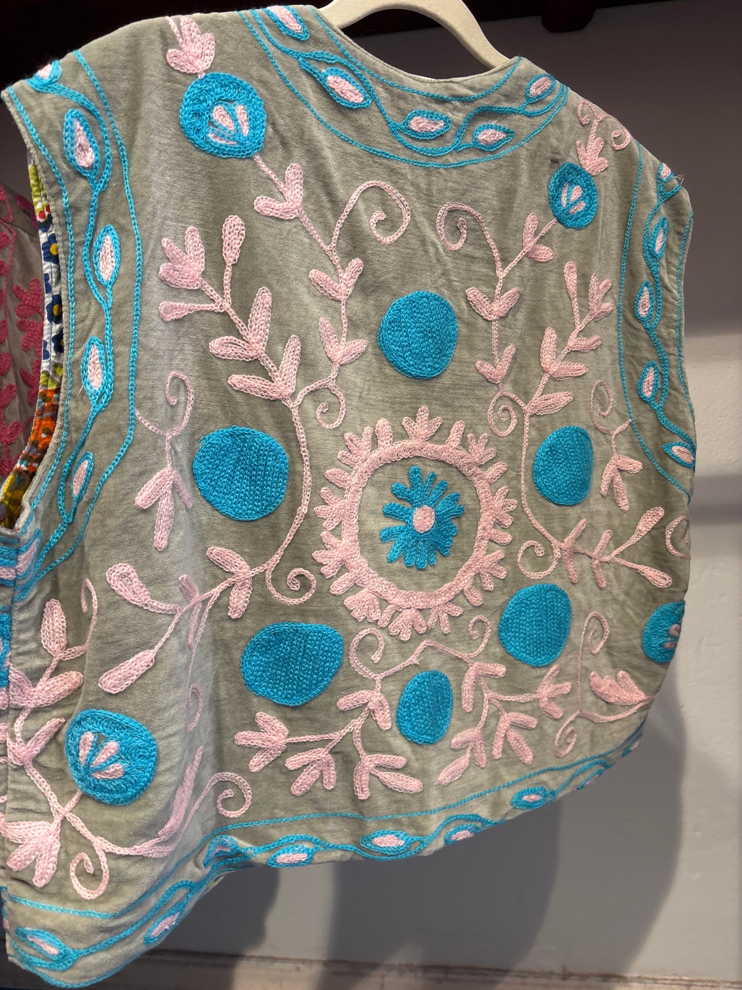 Gilet fluweel suzani