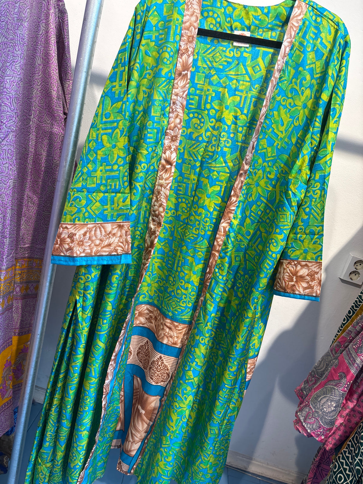 Recycled silk kimono lang