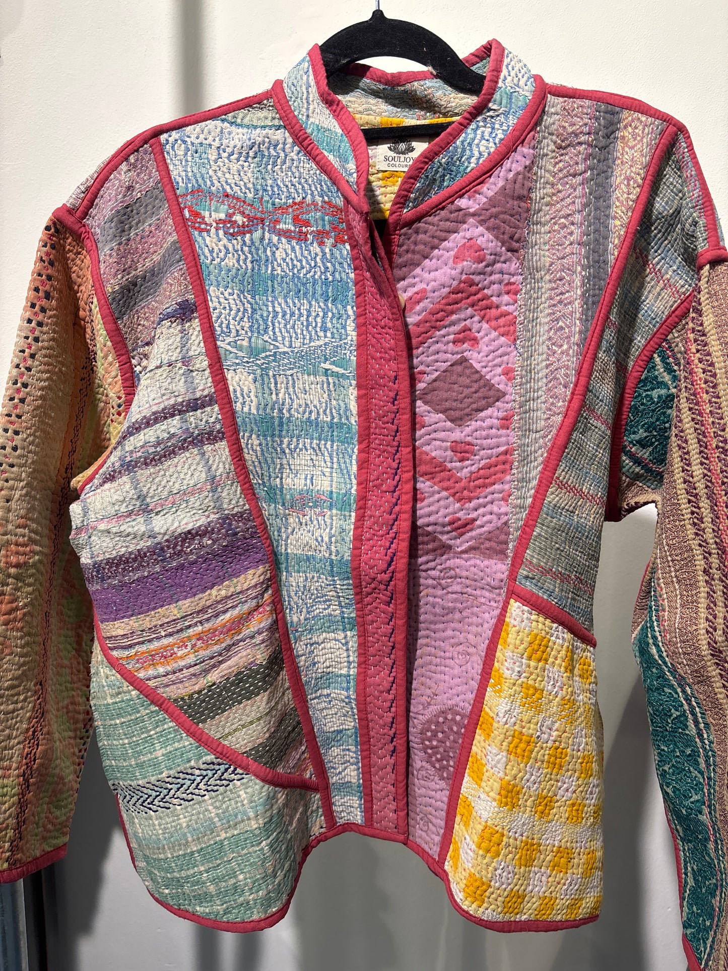 Kantha jas kort