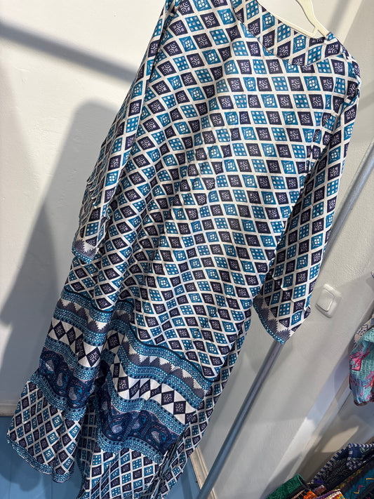 Recycled silk kimono lang