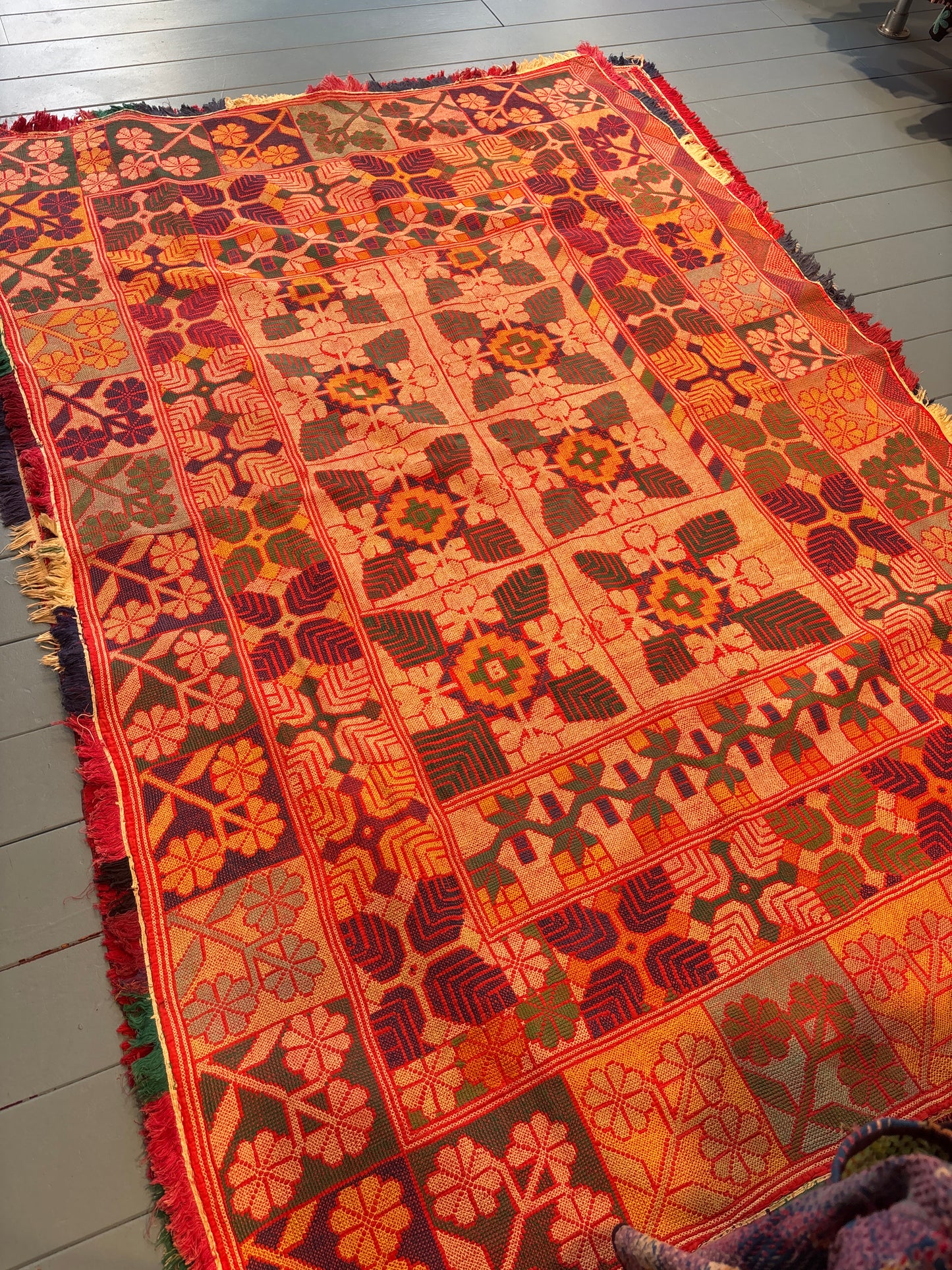Handgemaakt kanthakleed (145x 205 cm) ! Met foutje!