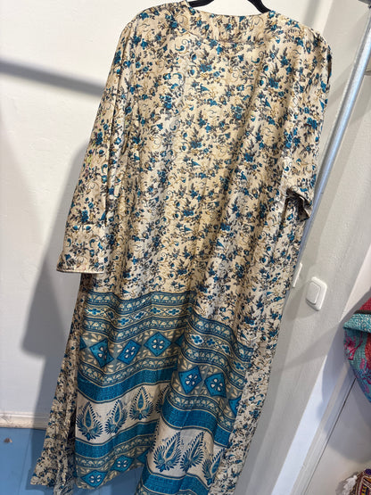 Recycled silk kimono lang