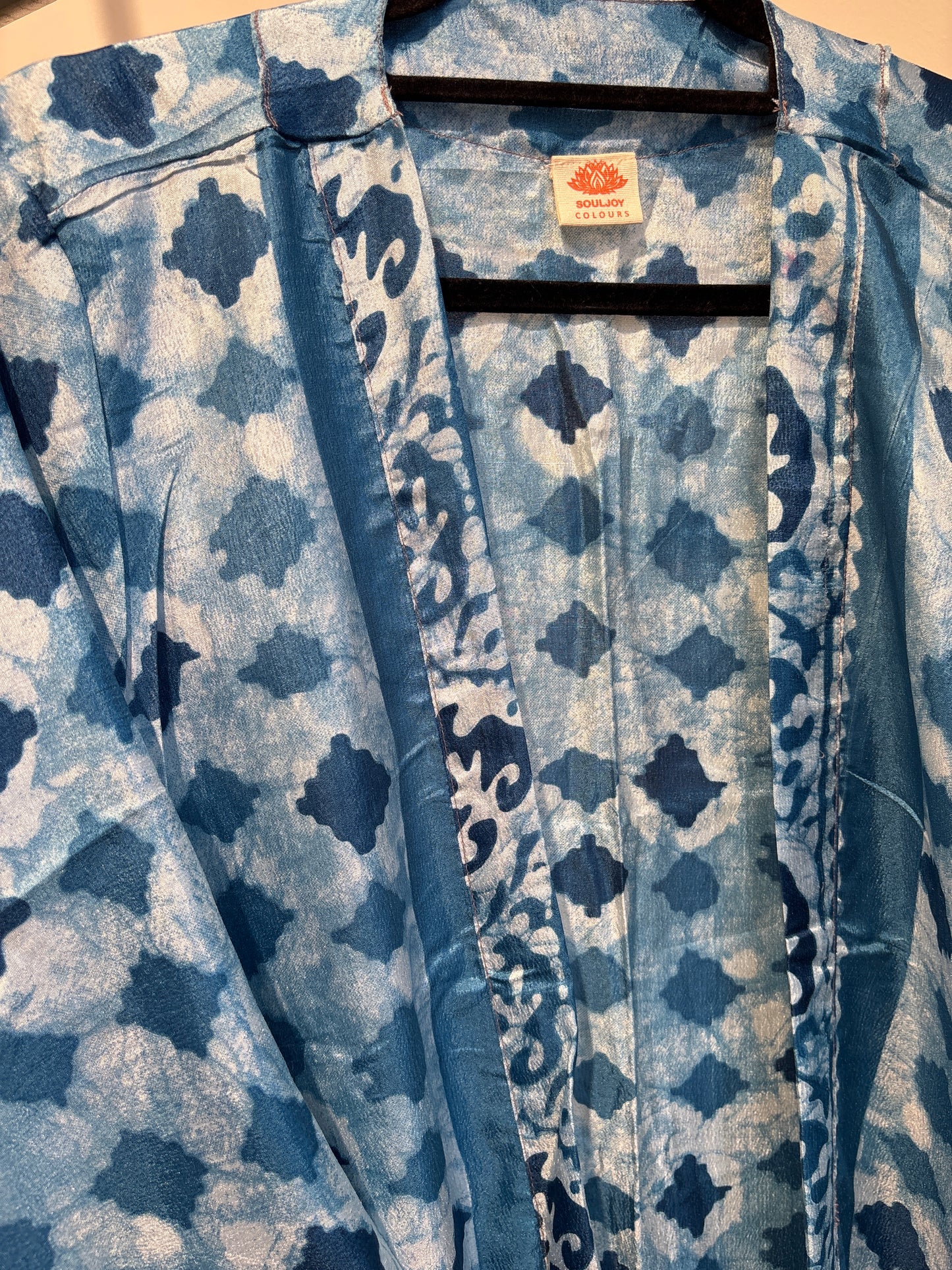 Recycled silk kimono lang
