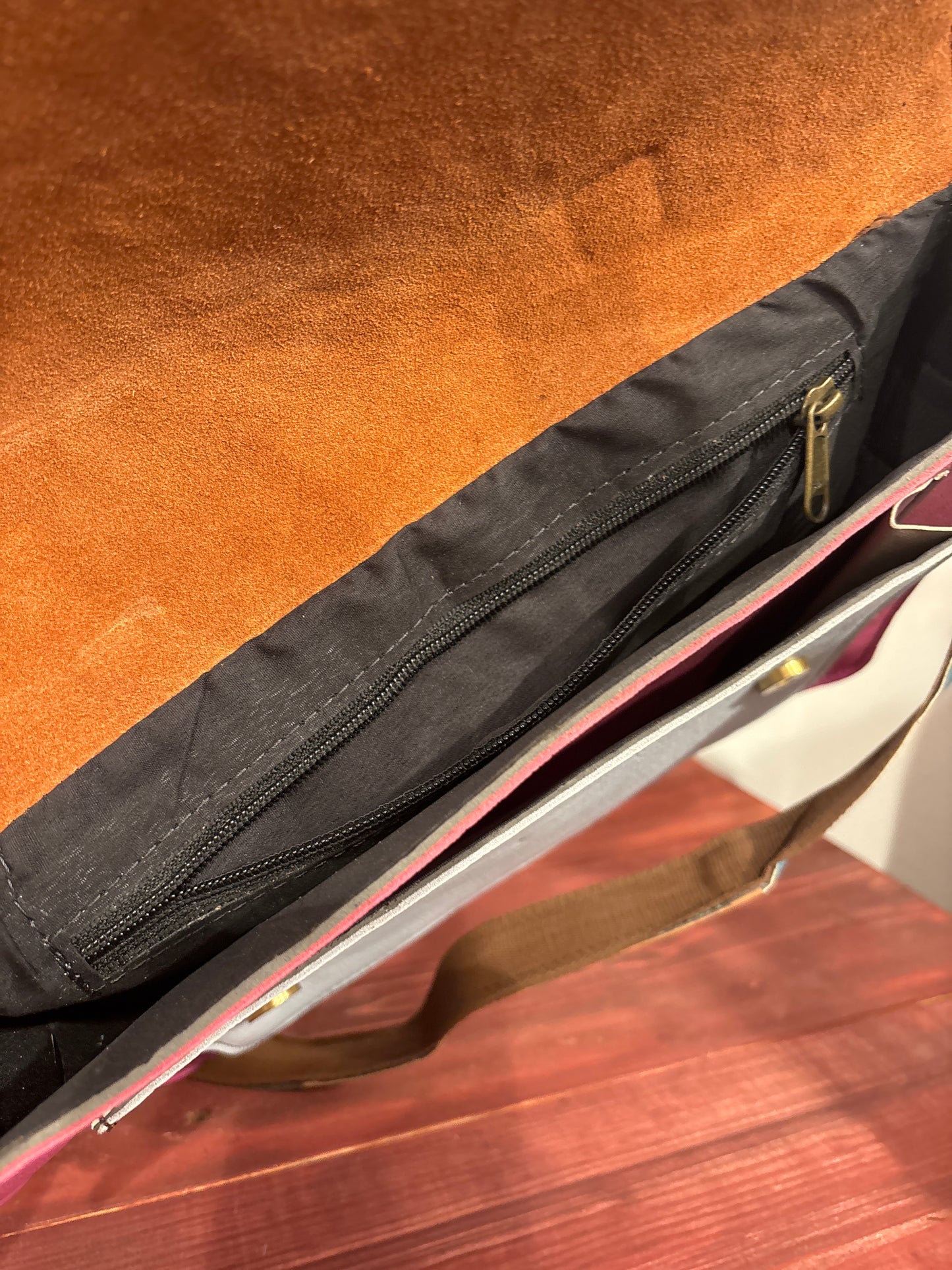 Tas van recycled leer