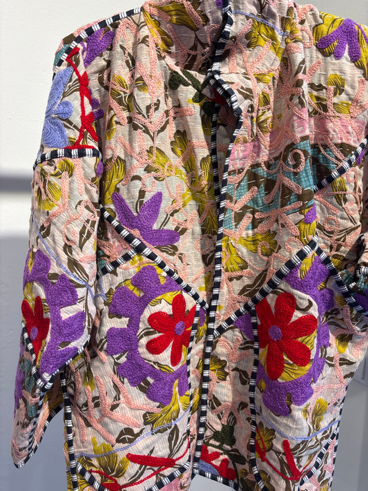 Kantha suzani jas kort, 2 kanten