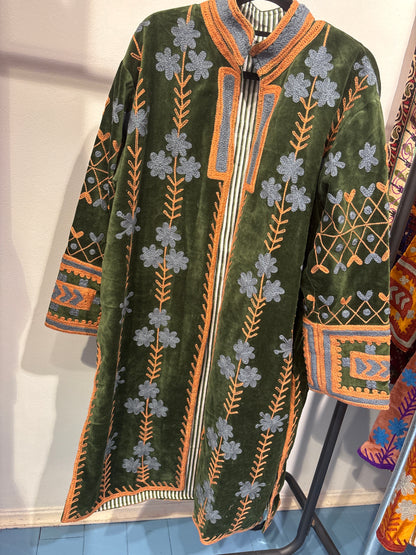 Lange suzani jas