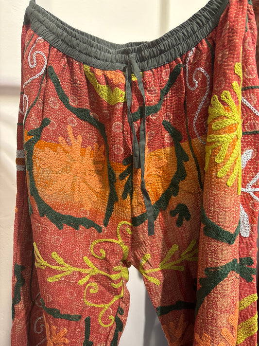 Suzani Broek