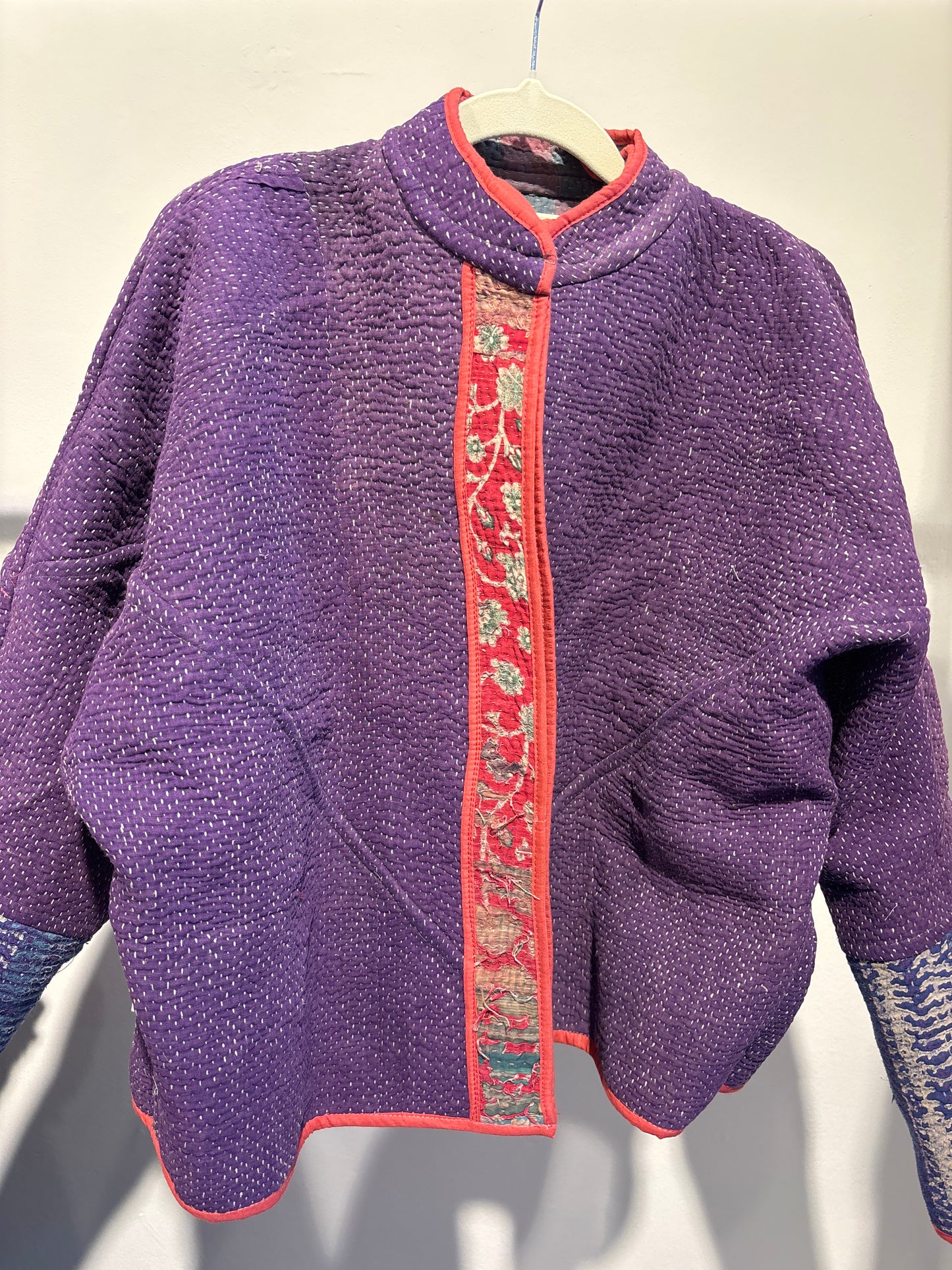 Kantha jas kort- 2 kanten