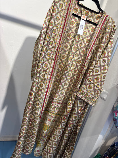 Recycled silk kimono lang